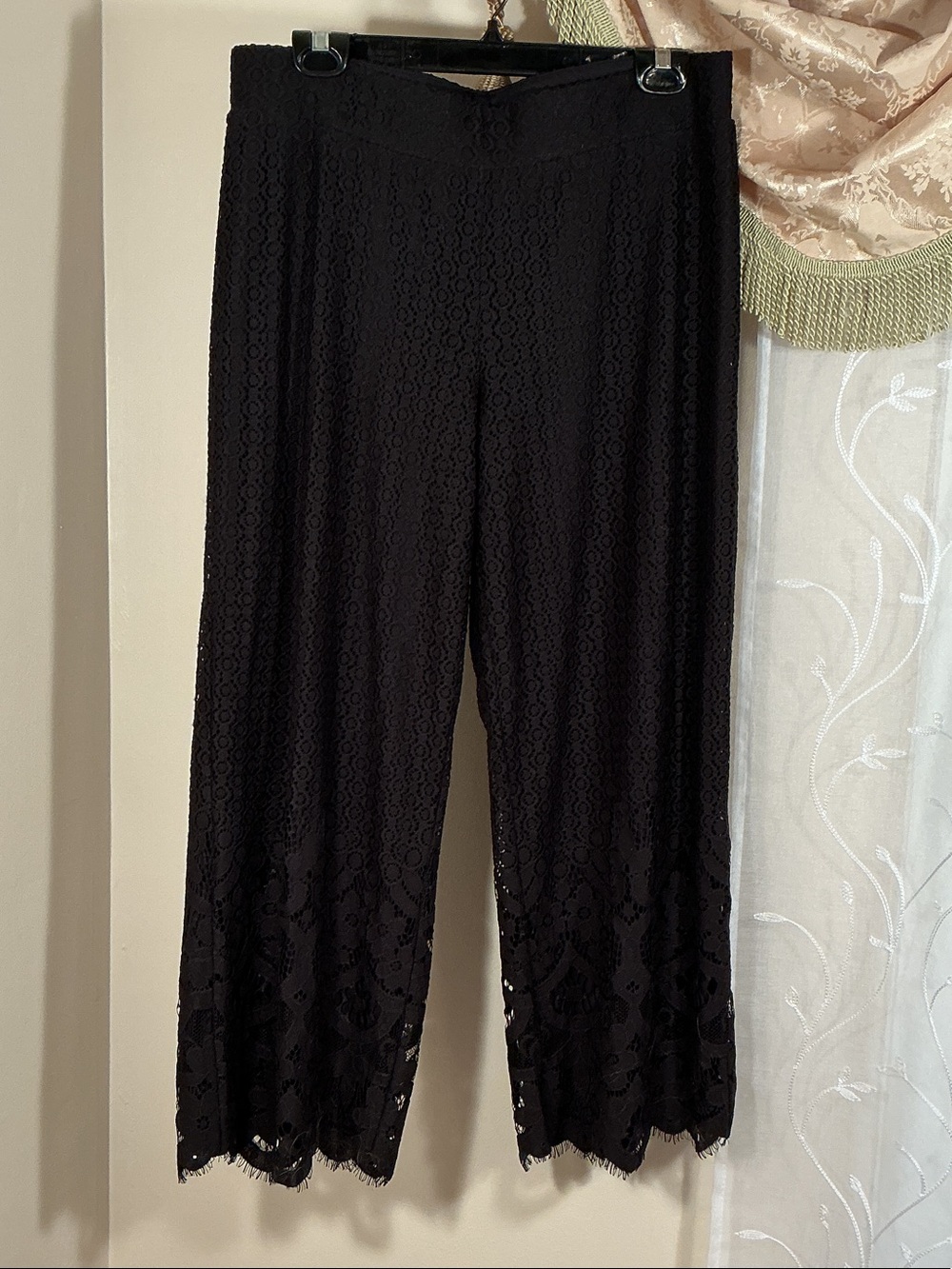 Issac Mizrahi Black Lace Crochet Cropped Wide-Leg Women’s Ankle Pants Sz MP